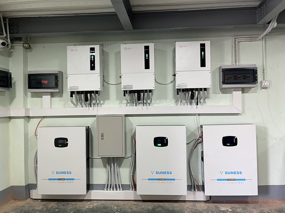 Suness Battery na may solis inverter